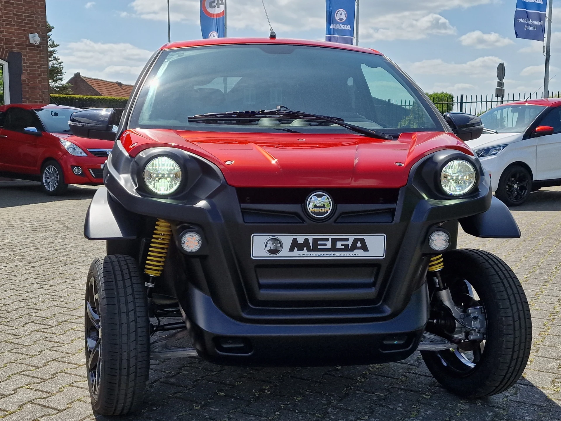 Aixam Mega eScouty 100% elektrisch 7,5 kWh DEMO – Fahrzeugbild 2