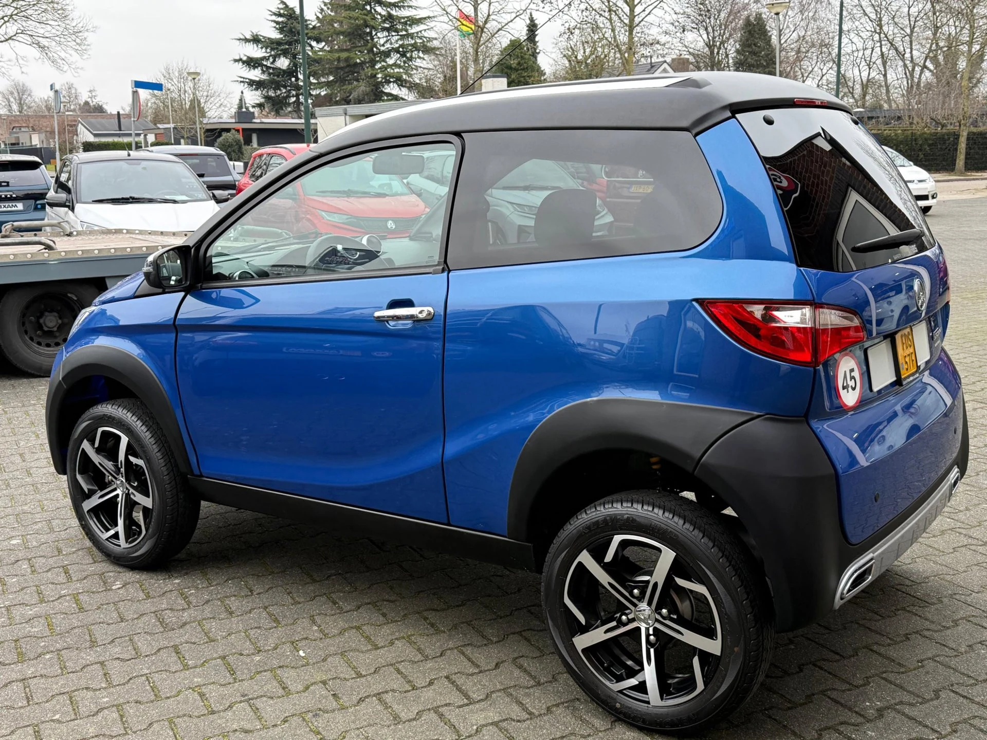 Crossover Premium 2020 2020 – Fahrzeugbild 2