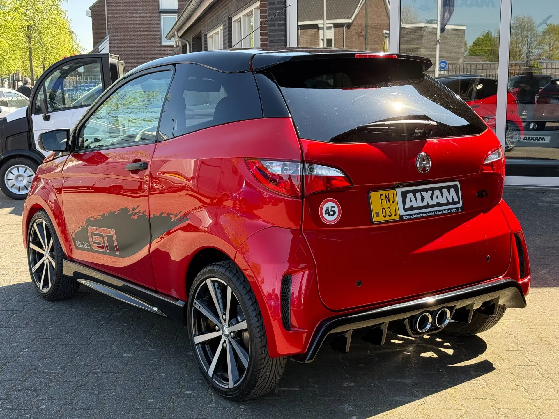 Aixam Coupé GTI – Fahrzeugbild 2