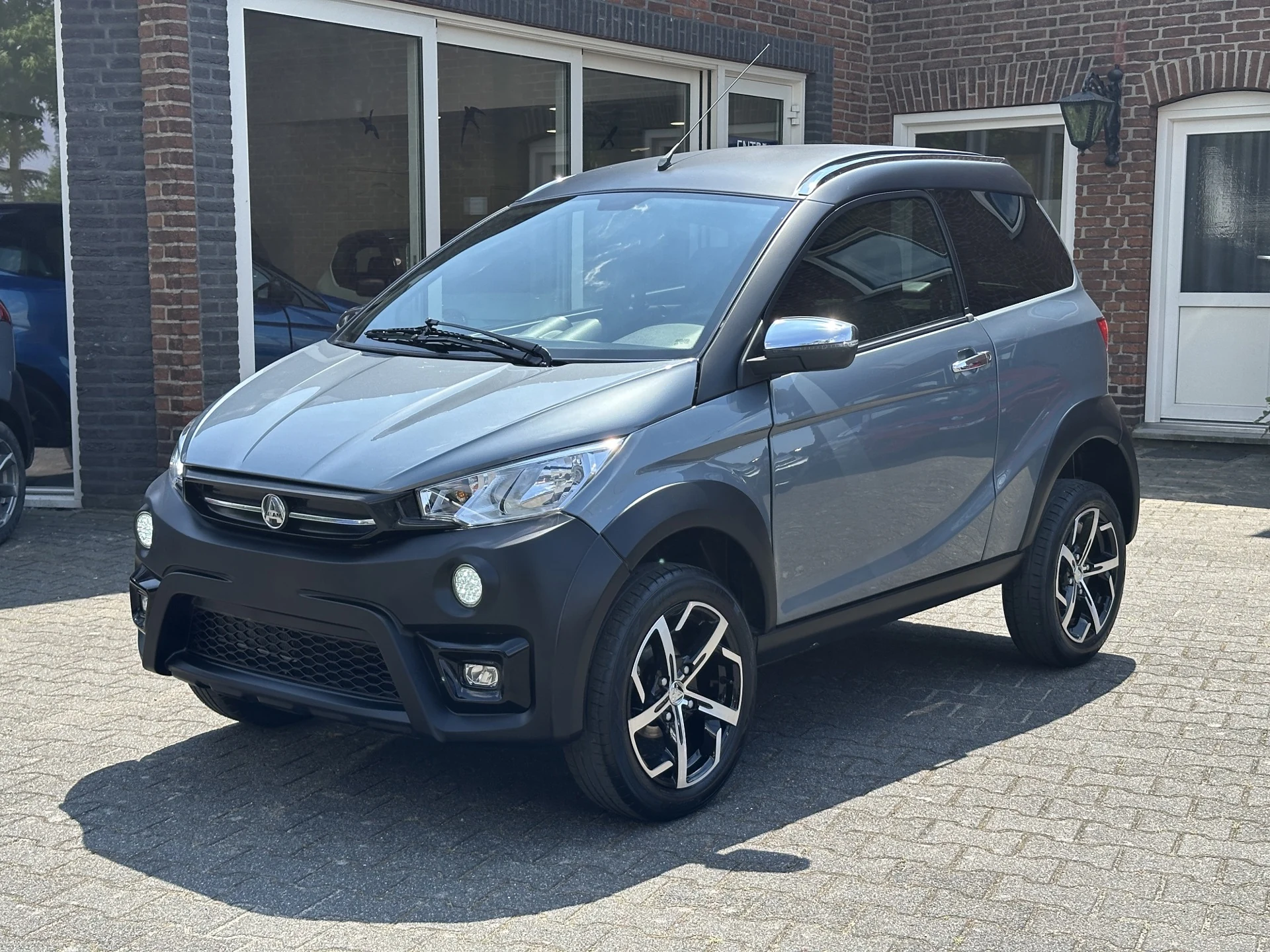 Gebrauchte Aixam Crossover 2022 – Mopedauto in Melick | MopedAuto45