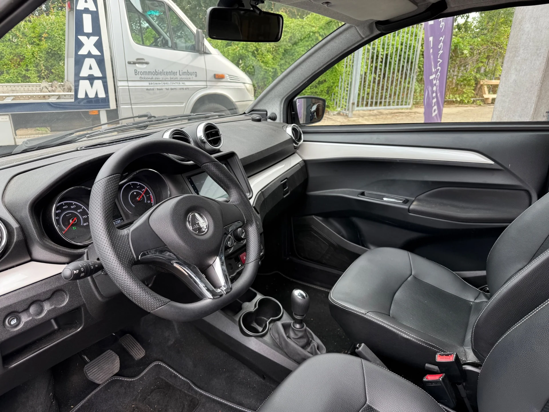 Aixam Crossover Black Edition 2026 – Fahrzeugbild 2